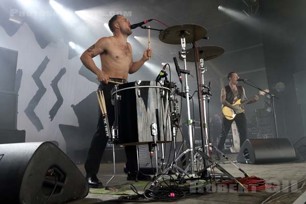 SLAVES - 2018-06-17 - BRETIGNY-SUR-ORGE - Base Aerienne 217 - Warbird Stage - 